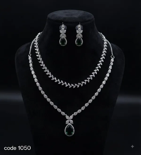 Silver-Tone_Green_Stone_Necklace_Set_for_Women