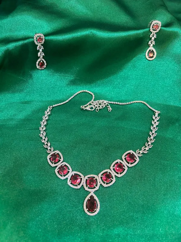 Silver_Tone_Red_Stone_Necklace_And_Earrings_Set