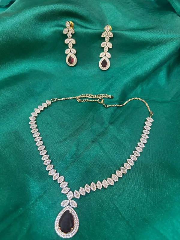 Gold_Tone_Stone_Necklace_And_Earrings_Set_for_Women