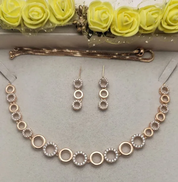 Gold_Tone_Geometric_Necklace_And_Earrings_Set_for_Women
