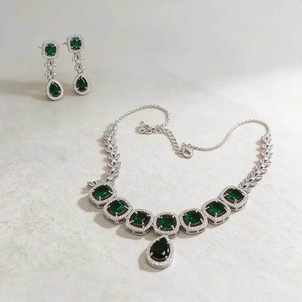 Green_Stone_Necklace_And_Earrings_Set_For_Women