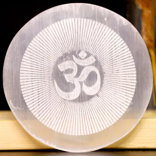 Selenite_Crystal_Charging_Plate