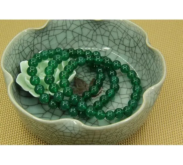 Jade_Bead_Bracelet_With_Zibu_Symbol_Coin