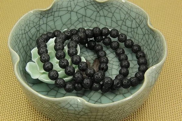 Lava_Stone_Bead_Stretch_Bracelet