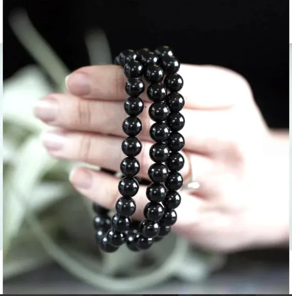 Whitby_Jet_Beaded_Stretch_Bracelet