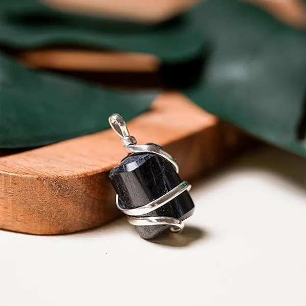 Crystal_Pendant_Necklace