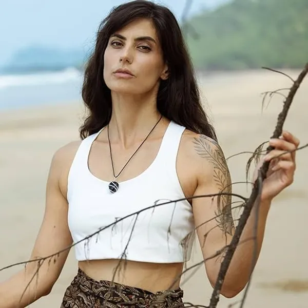 Crystal_Pendant_Necklace