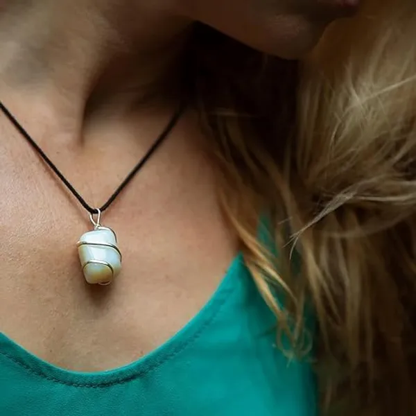 Crystal_Pendant_Necklace_For_Women