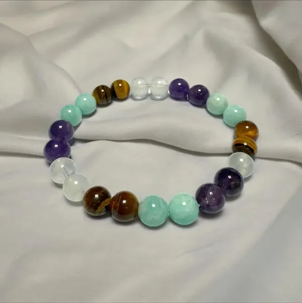 Gemini_Zodiac_Bracelet_With_Mixed_Gemstones