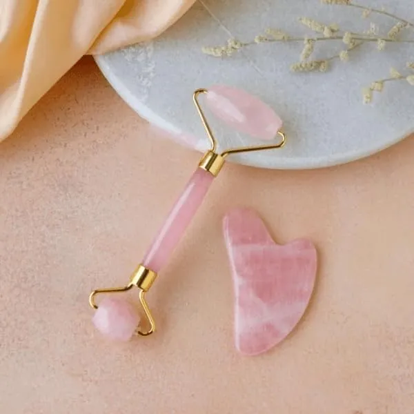 Jade_Facial_Roller_And_Gua_Sha_Set
