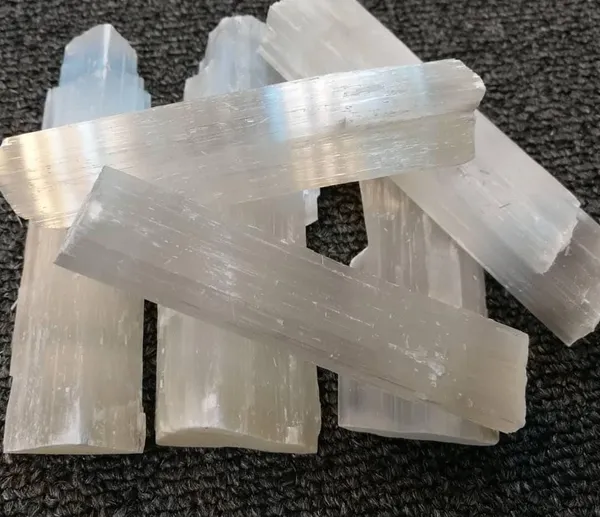Selenite_Wands