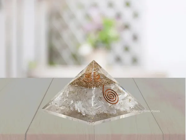 Selenite_Orgonite_Pyramid