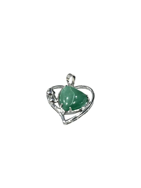 Natural_Crystal_Heart_Pendant