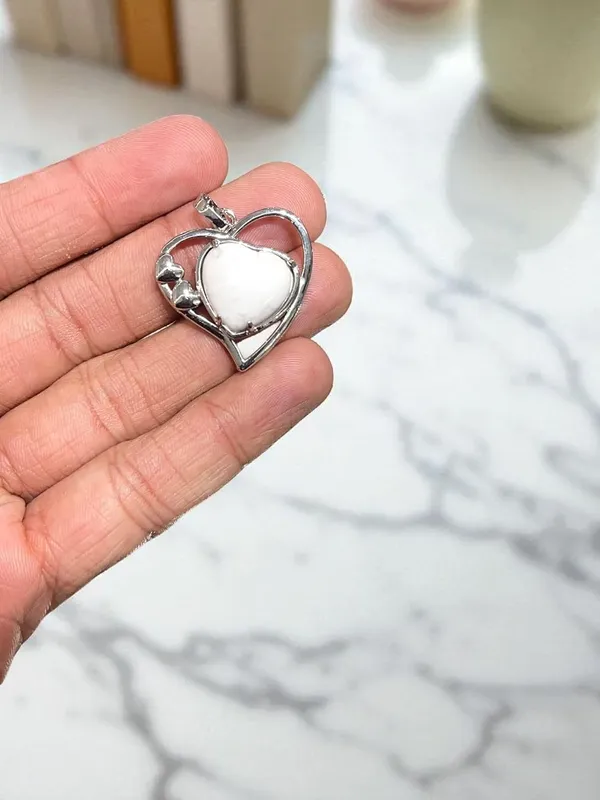 Crystal_Pendant_With_Chain