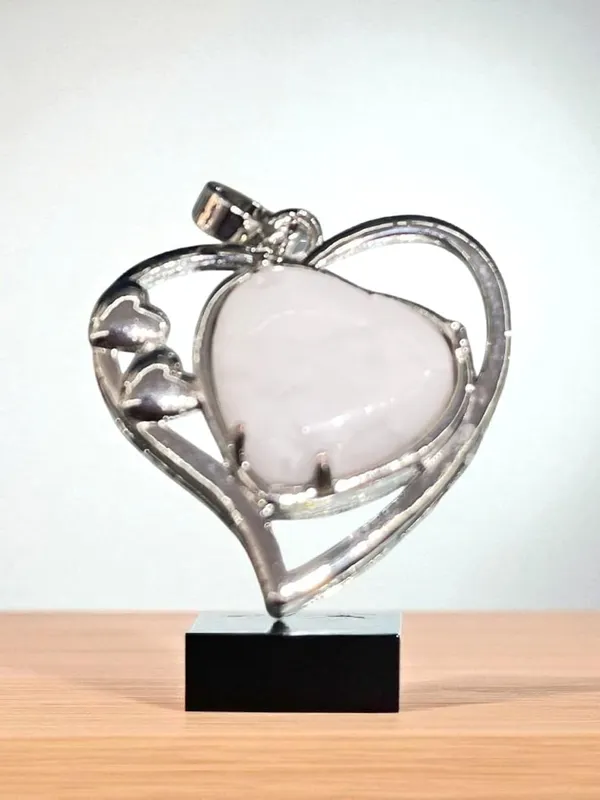 Crystal_Pendant_With_Chain