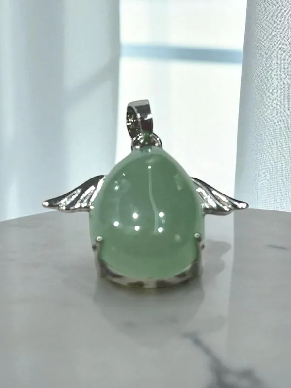 Crystal_Pendant_Necklace