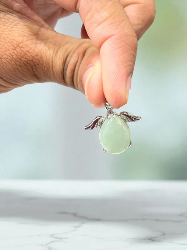Crystal_Pendant_Necklace
