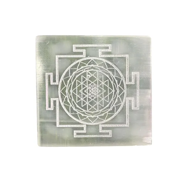 Selenite_Crystal_Charging_Plate_With_Engraved_Sri_Yantra_Design