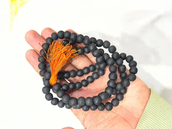 Ebony_Wood_Mala_Necklace