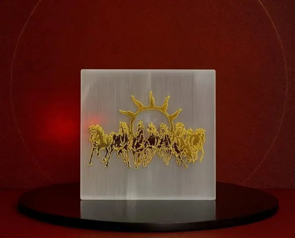 Seven_Running_Horses_Crystal_Plate