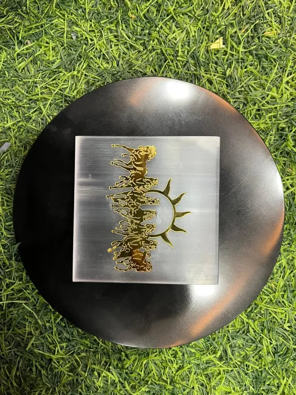 Seven_Running_Horses_Crystal_Plate