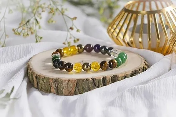 Multiagate_Pyrite,_Hematite,_Green_Aventurine,_Amethyst,_Golden_Pyrite,_Tiger's_Eye,_Citrine_Bracelet_Set_(Pack_of_2)