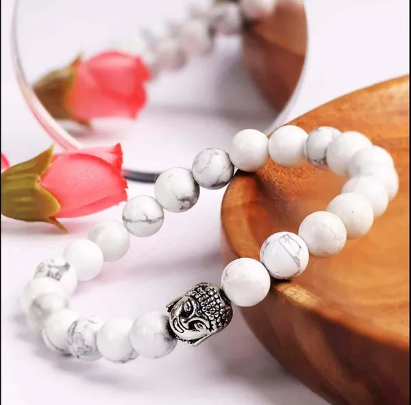 Agatesaura_Crystal_Agate,_Crystal,_Jade,_Quartz_Bracelet_()