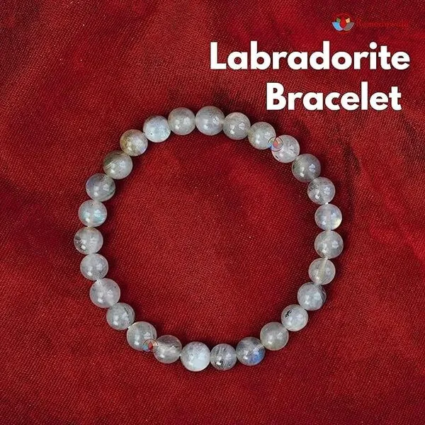 Agatesaura_Crystal_Agate,_Crystal,_Jade,_Quartz_Bracelet_()
