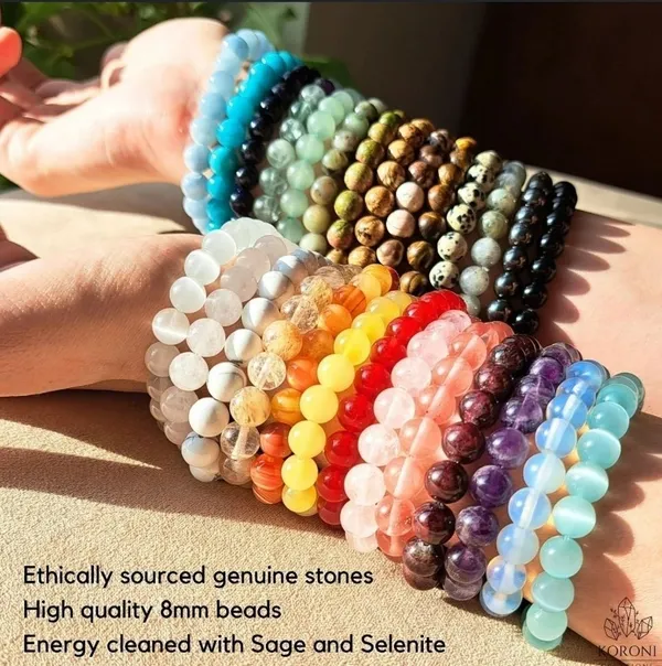 Agatesaura_Crystal_Beads,_Agate,_Crystal,_Jade,_Quartz_Bracelet_()
