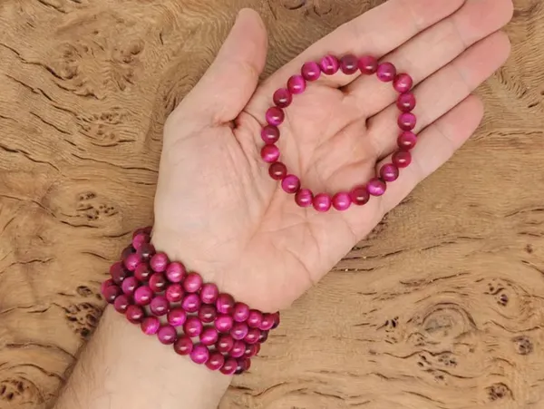 Agatesaura_Crystal_Agate,_Crystal,_Jade,_Quartz_Bracelet_()