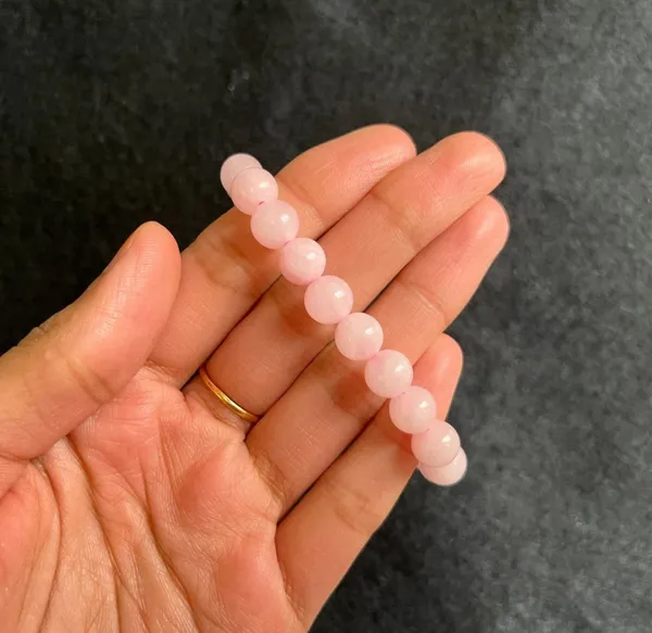 Agatesaura_Rose_Quartz,_Crystal_Beads,_Agate,_Crystal,_Jade,_Quartz_Bracelet_()