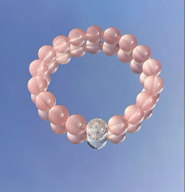 Agatesaura_Crystal_Beads,_Agate,_Crystal,_Jade,_Quartz_Bracelet_()