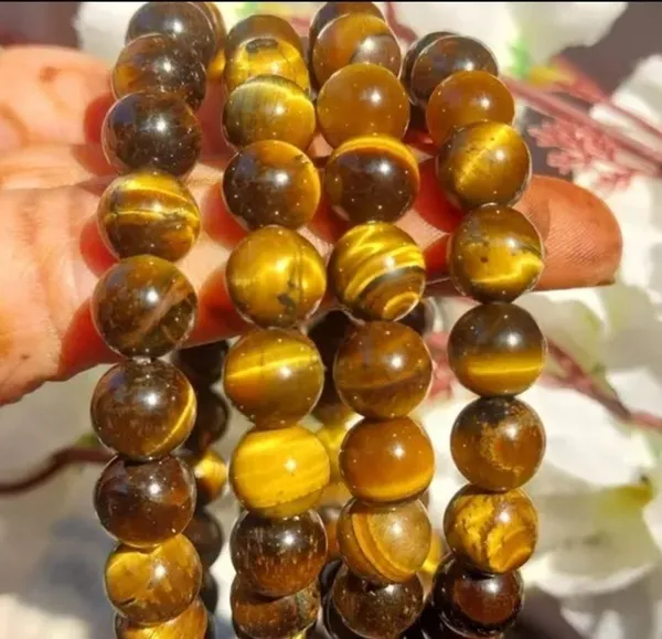 Agatesaura_Crystal_Beads,_Agate,_Crystal,_Jade,_Quartz_Bracelet_()