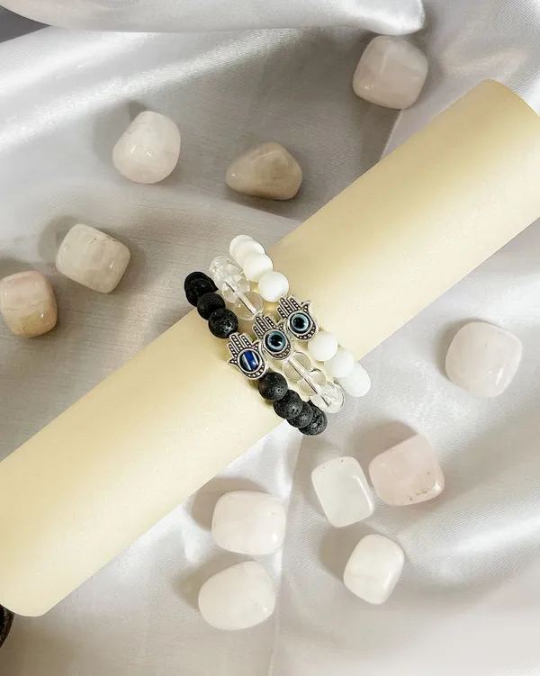 Agatesaura_Crystal,_Glass_Beads,_Agate,_Crystal,_Jade,_Quartz_Charm_Bracelet_(Pack_of_3)
