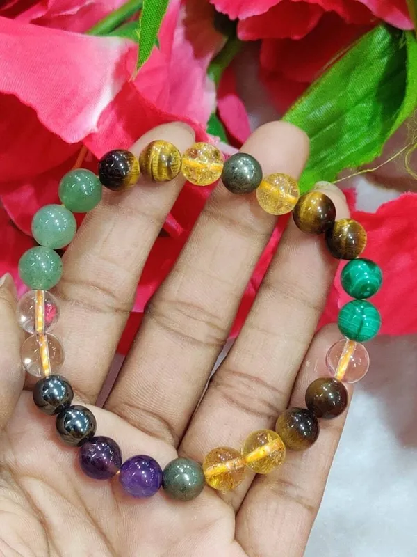 Agatesaura_Stone_Crystal,_Quartz_Charm_Bracelet_()