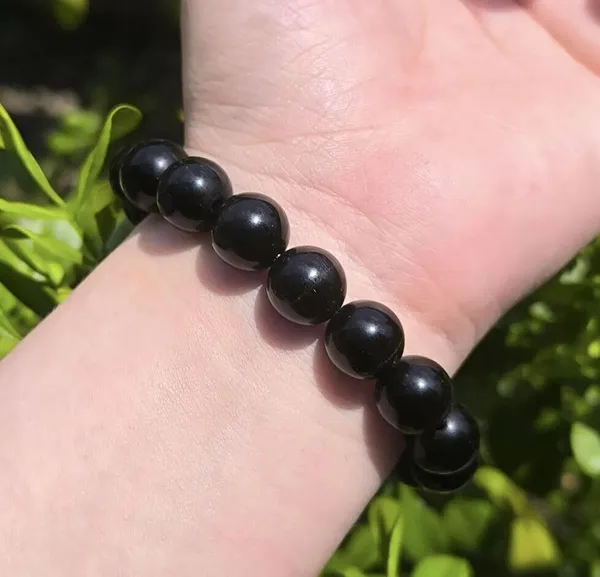 Agatesaura_Crystal,_Black_Obsidian_Bracelet_()