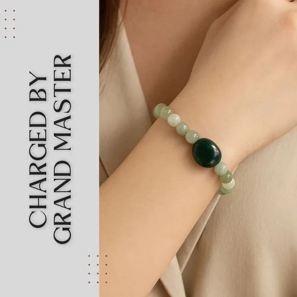 Agatesaura_Green_Aventurine,_Crystal_Beads,_Agate,_Crystal,_Jade,_Quartz_Bracelet_()