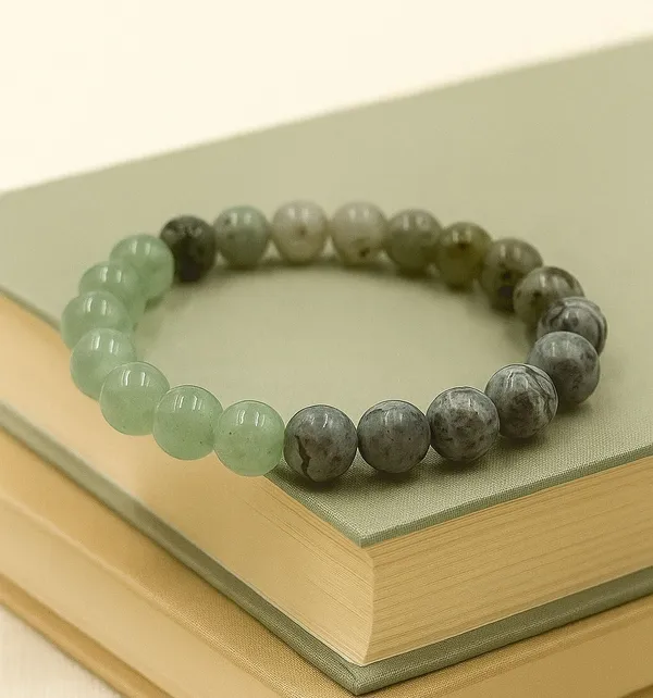 Agatesaura_Crystal_Beads,_Agate,_Crystal,_Jade,_Quartz_Bracelet_()