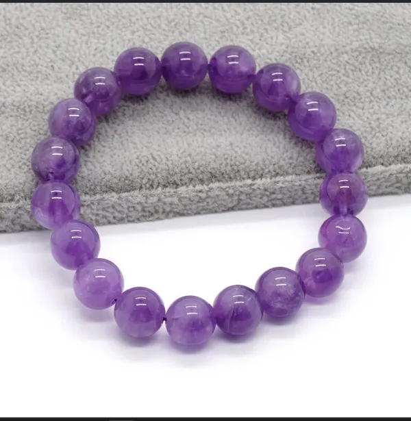 Agatesaura_Crystal_Agate,_Crystal,_Jade,_Quartz_Bracelet_()