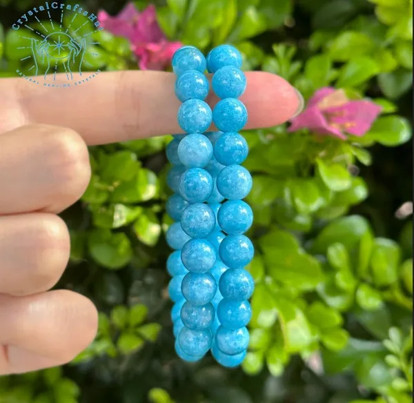 Agatesaura_Crystal_Agate,_Crystal,_Jade,_Quartz_Bracelet_()