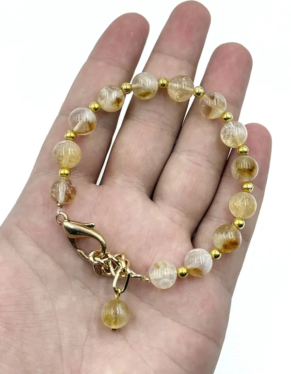 Agatesaura_Crystal,_Citrine_Beads,_Agate,_Crystal,_Jade,_Quartz_Bracelet_()