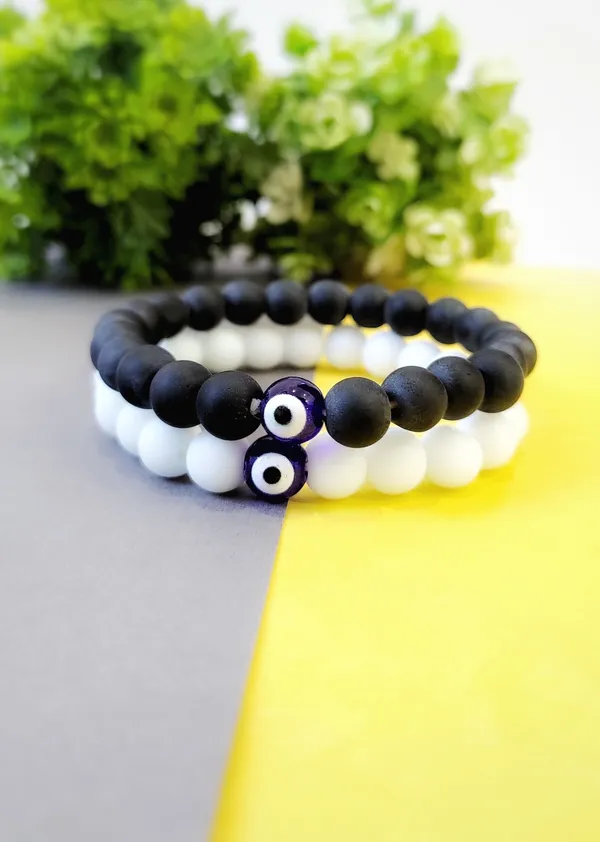 Agatesaura_Crystal_Beads,_Crystal_Bracelet_(Pack_of_2)
