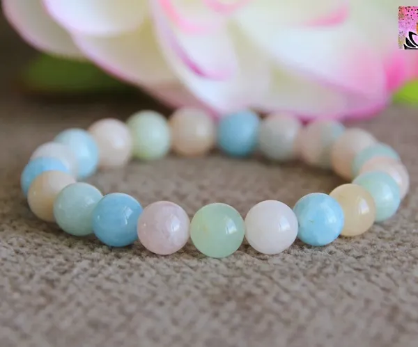 Agatesaura_Crystal_Agate,_Crystal,_Jade,_Quartz_Bracelet_()