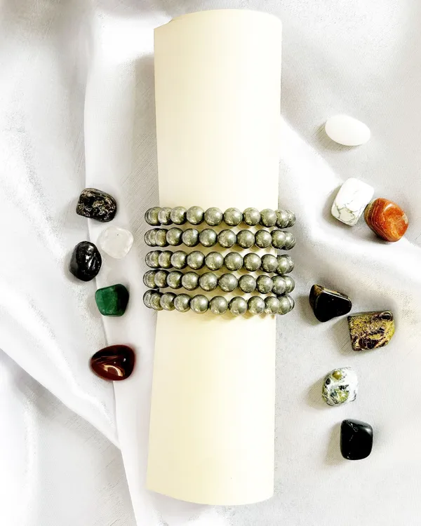 Multiagate_Crystal_Beads,_Agate,_Crystal,_Jade,_Quartz_Bracelet_()