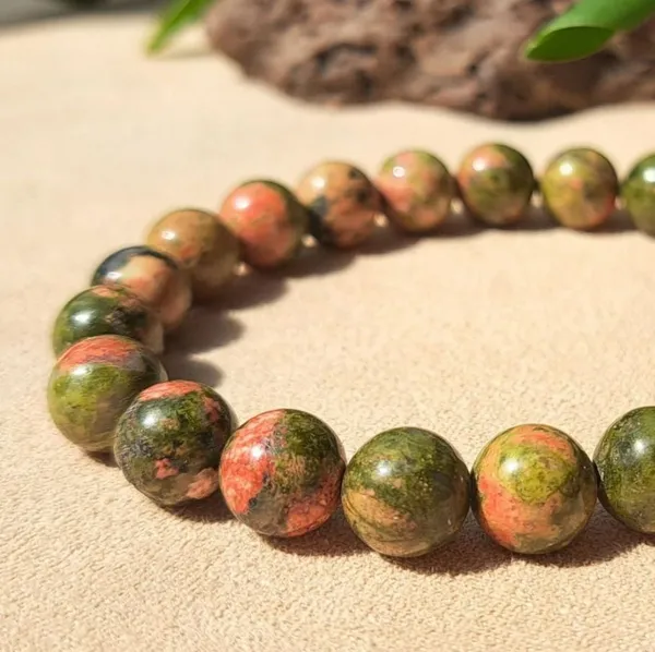 Multiagate_Crystal_Beads,_Agate,_Crystal,_Jade,_Quartz_Bracelet_()