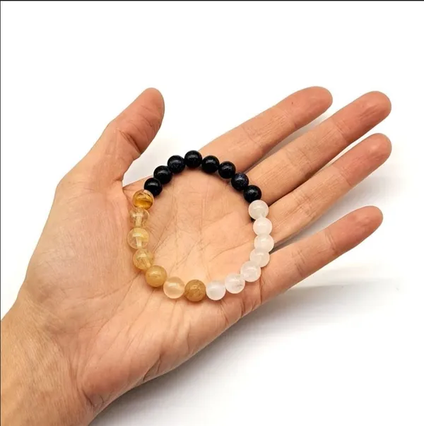 Multiagate_Crystal_Beads,_Agate,_Crystal,_Jade,_Quartz_Bracelet_()
