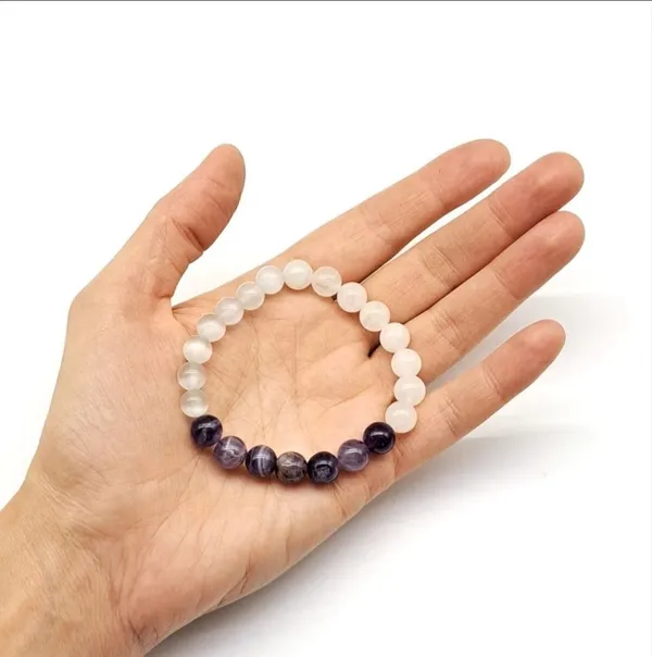 Multiagate_Crystal_Beads,_Agate,_Crystal,_Jade,_Quartz_Bracelet_()