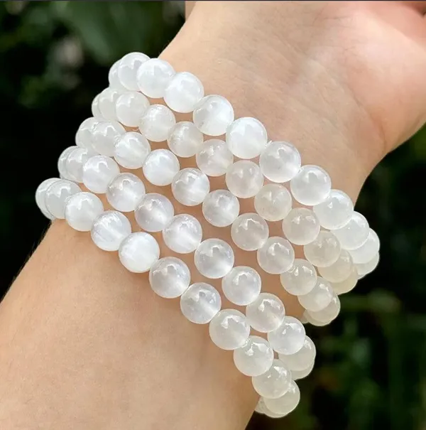 Multiagate_Crystal_Beads,_Agate,_Crystal,_Jade,_Quartz_Bracelet_()