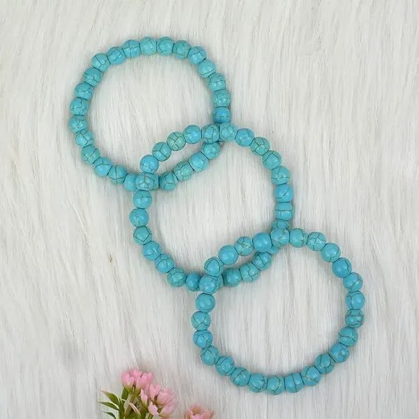 Multiagate_Crystal,_Turquoise_Beads_Charm_Bracelet_()