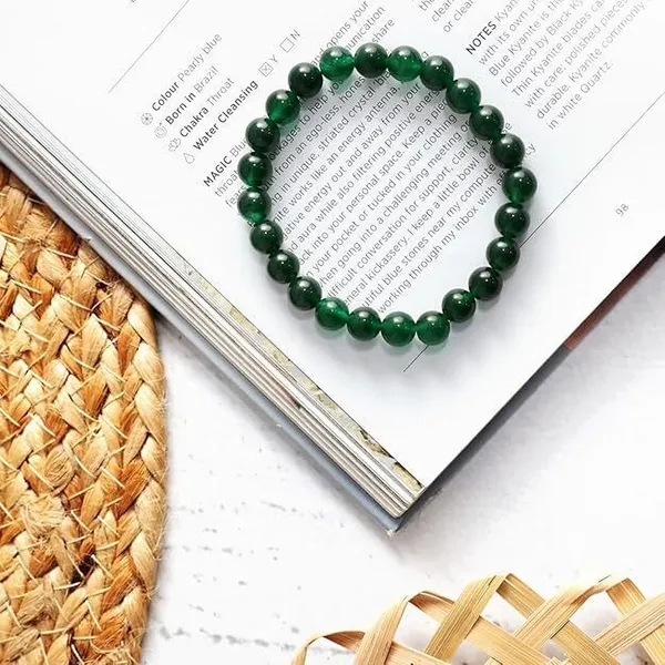 Multiagate_Crystal,_Green_Jade_Beads_Charm_Bracelet_()
